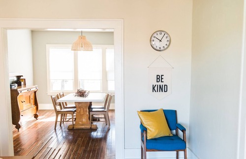 Wichita Falls House | The Rambling Pearl - 1940's Bungalow Getaway