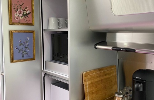 Ennis RV Rental | The Range Vintage Trailer Resort