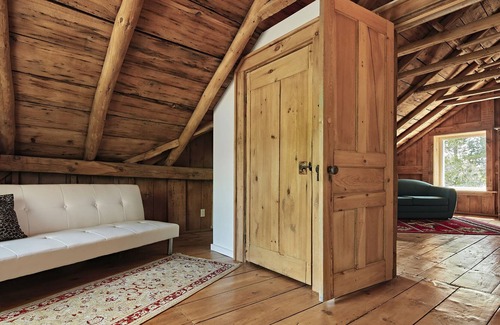Bongard Villa | The Reach Guesthouse in Prince Edward County STA Licence #ST-2019-0099