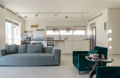 Tel Aviv House | The real Tel Aviv - Gordon Street Penthouse with swimming pool