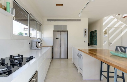 Tel Aviv House | The real Tel Aviv - Gordon Street Penthouse with swimming pool