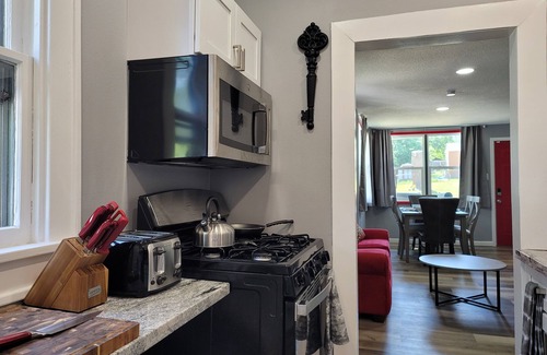 Greater South Side House | The Red Door Internet Coffee Comfort