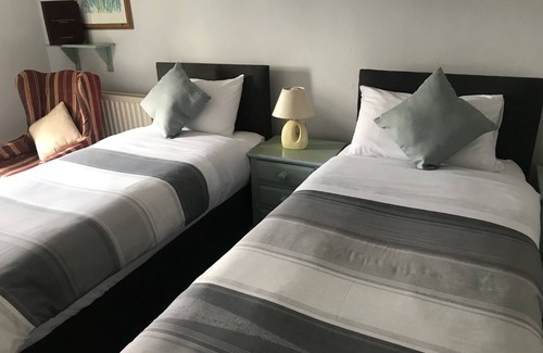 Grantham House | The Red House Guest House