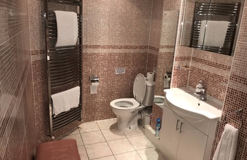 Grantham House | The Red House Guest House