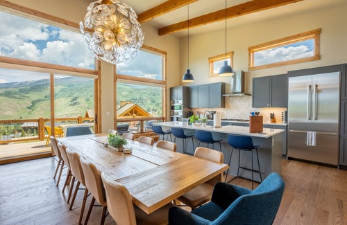 Silverthorne House | The Red Peak - Ultimate Luxury Rental