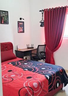 Kota Warisan House | The Red Room Alanis Residence