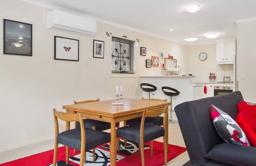 Cowes House | The Redwood Retreat