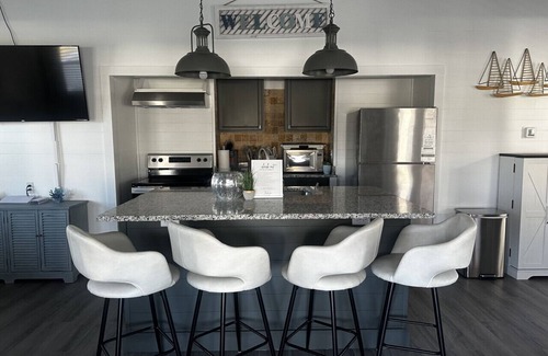 Galveston House | The Reel Escape of Bolivar