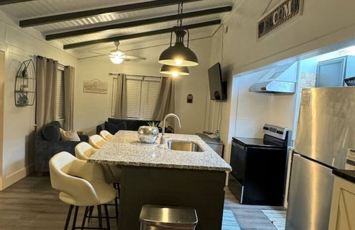 Galveston House | The Reel Escape of Bolivar