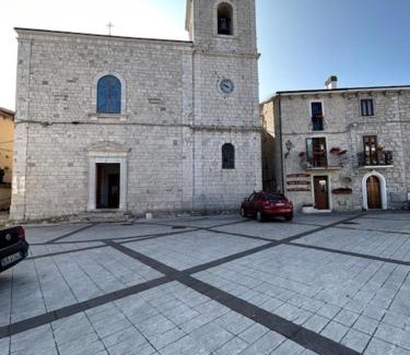 Pizzoferrato House | The Refuge of Angels