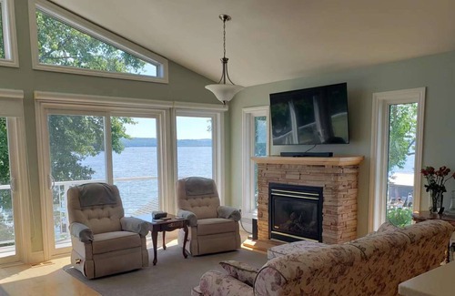 Otonabee-South Monaghan House | The Regal Rest at Rice Lake