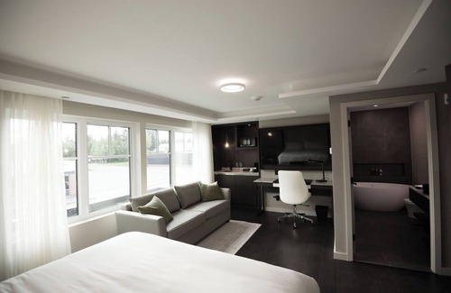 Vanderhoof Hotel | The Reid Hotel