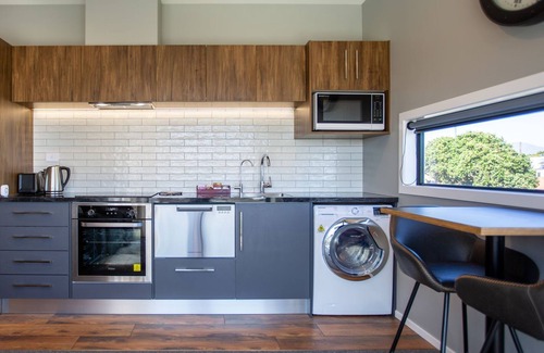 Fitzroy Apartment | The Residence Apartment Two with Spa Bath