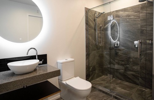 Fitzroy Apartment | The Residence Apartment 3 50 Sky