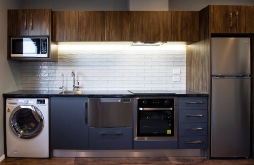 Fitzroy Apartment | The Residence Apartment 3 50 Sky