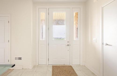 Oakville House | The Residence, Your comfort is our culture