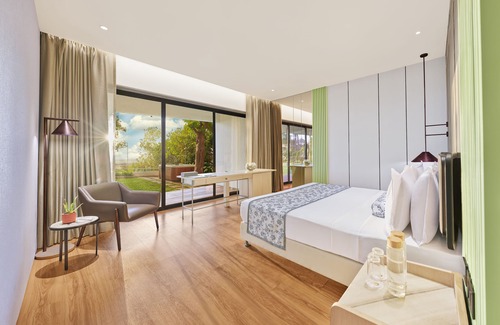 Mumbai Hotel | The Resort Mumbai
