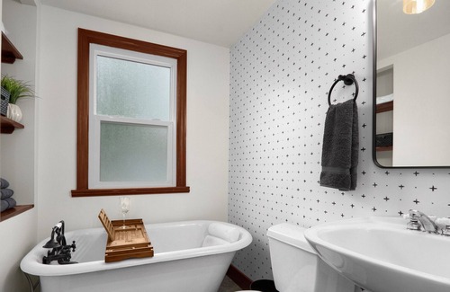 La Crescent House | The Rest Stop-Explore the Tri-state & Mississippi