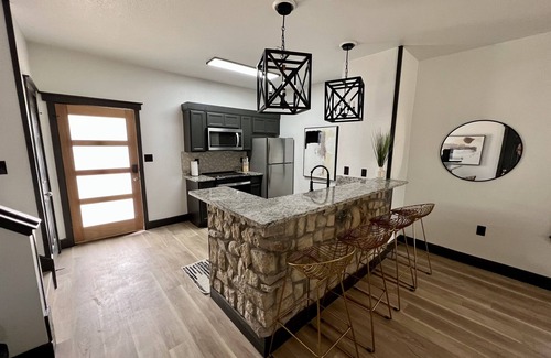 Graford House | The Retreat 19: Cozy Cabin