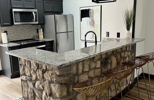 Graford House | The Retreat 19: Cozy Cabin