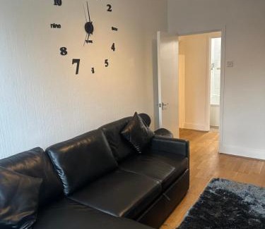 Westcliff-on-Sea Apartment | The Retreat On Retreat Road