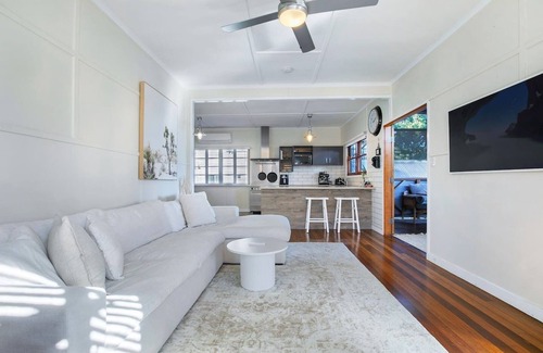 Manly West House | The Retreat Your Urban Sanctuary