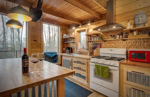 Petoskey Apartment | The Rhubarbary Ruins - with an outdoor sauna