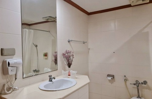 Nonthaburi Hotel | The Rich Hotel Rama 5