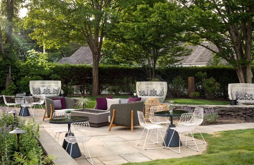 Edgartown Hotel | The Richard, The Edgartown Collection