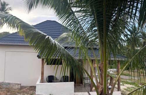 Blue Mountains National Park Villa | The Ridge-Coconut Cottage