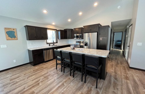 Onamia House | The Ridge - NEW Modern Home!