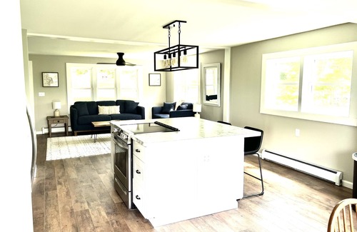 Valois House | The Riesling Ranch