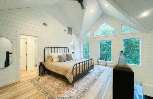 Broken Bow House | the RISER - BRAND NEW Modern Cabin in Broken Bow
