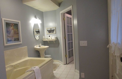 Logan Bed & Breakfast | The Riter Mansion