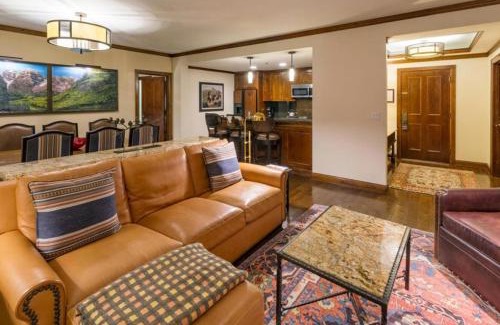 Aspen House | The Ritz-Carlton, 2 BR Residence 8409, Mountain/Mall view, Ski-in/Ski-out in Aspen Highlands
