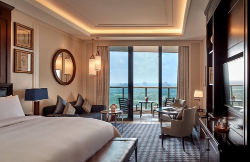 Long Hua Hotel | The Ritz-Carlton, Haikou