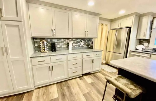 Fort Wayne House | The River Green Getawayn