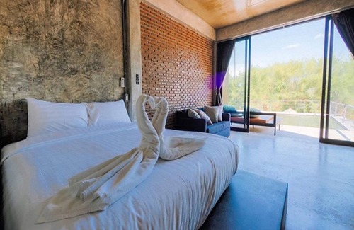 Ban Kaeng Raboet Hotel | The River Life Resort
