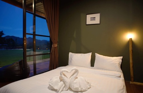 Ban Kaeng Raboet Hotel | The River Life Resort