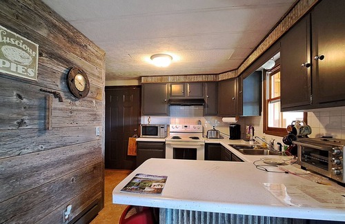 Lake City House | The River Queen is a GEM! 2 bedroom and a Lake Pepin view!