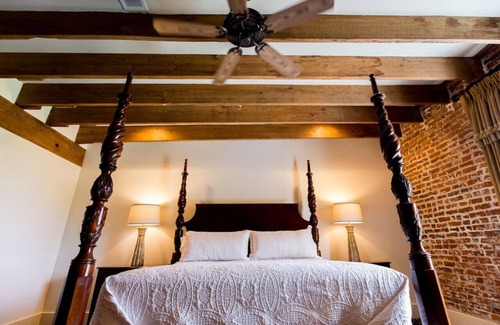 Natchez Hotel | The River Walk Inn - Room 802