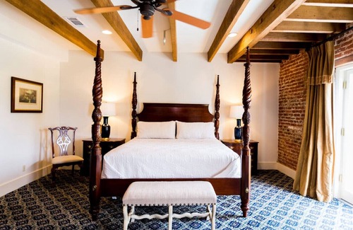 Natchez Hotel | The River Walk Inn - Room 804