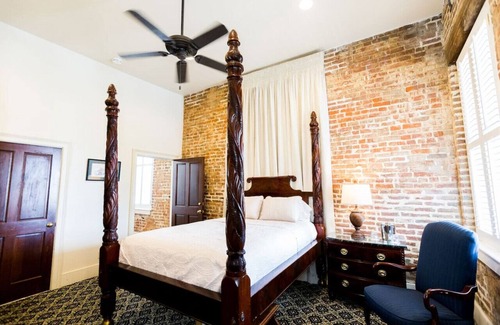 Natchez Hotel | The River Walk Inn - Room 805