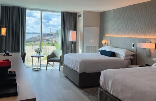 Cape Girardeau Hotel | The Riverview