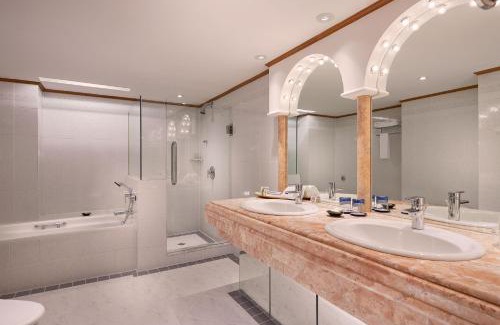 Zhongshan Hotel | The Riviera Hotel Taipei