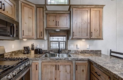 Brill House | The Robin at Lincolnwood Resort