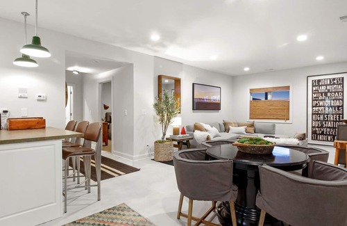 Elkhorn House | The Robin on Lauderdale Lakes