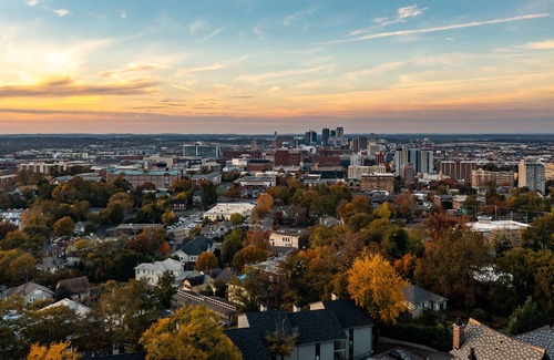 Glen Iris House | The ROCK in Rockford! A house in the HEART of Bham