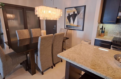 South Beach Condo | The Roney Palace Condo #1006 - Minimum rental period of 30 days
