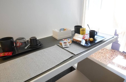 Messina House | The Rooms of Piazza Cairoli, Deluxe Queen Room (Double)